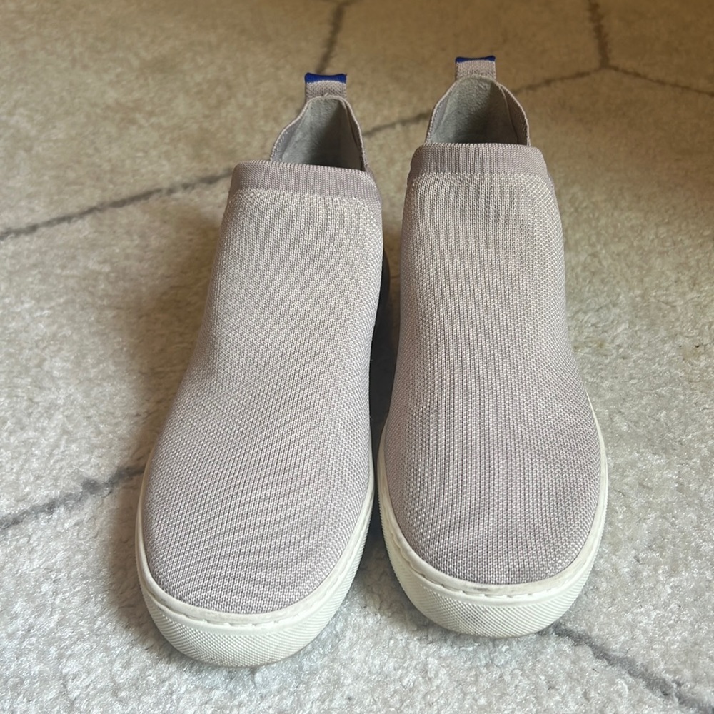 Rothys chelsea blush